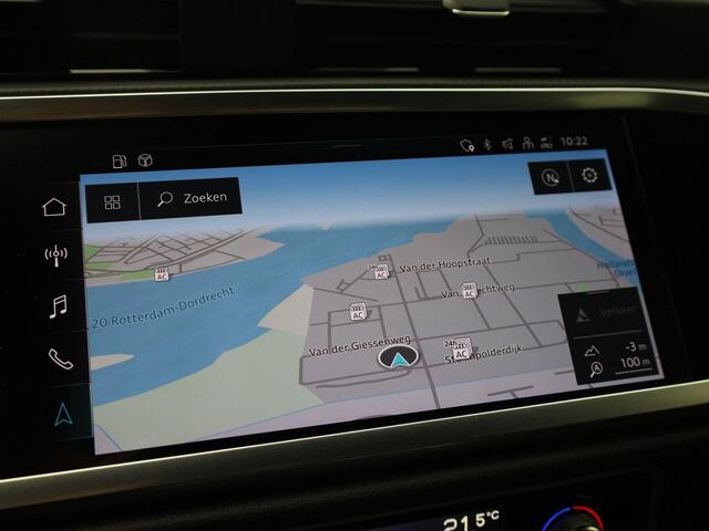 Audi Q3 Sportback 45 TFSIe 180kW/245PK S Line · Camera · Apple/Android Car Play · Leder/Alcantara · Stoelverwarming ·