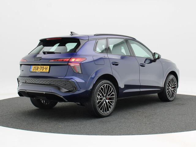 Audi Q3 1.5 200kW e-hybrid S edition | 20 inch velgen | Zwart optiek | Tech Pro | Park Assist | Trekhaak |