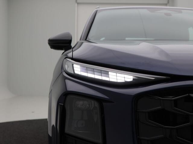 Audi Q3 1.5 200kW e-hybrid S edition | 20 inch velgen | Zwart optiek | Tech Pro | Park Assist | Trekhaak |