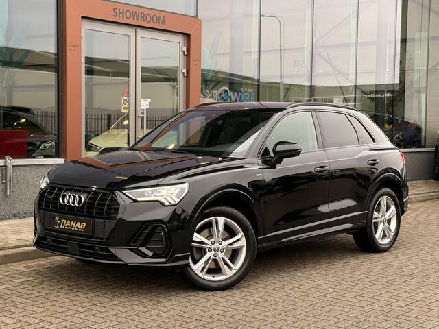 Audi Q3 40 TFSI Quattro S-Line | Matrix | Parkeersensoren | Drive Select | Ambiance Verlichting |