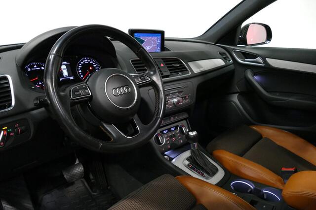 Audi Q3 2.0 TFSI quattro S Line / Panoramadak / Elektr. verstelbare voorstoelen / Achteruitrijcamera / Stoelverwarming / Elektr. wegklapbare trekhaak / Full LED / Audi Sound System / Navigatie / Cruise Control / 19'' LMV / Lichtpakket / Dodehoek detectie / Audi E