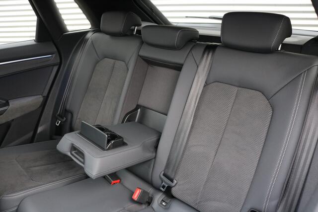 Audi Q3 40 TFSI Quattro S-Line (Panoramadak VirtualCockpit Carplay B&O ACC 360Camera Full-Led Trekhaak 20InchLMV PrivacyGlass)