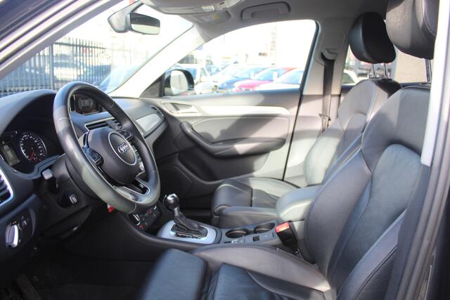 Audi Q3 1.4 TFSI CoD Automaat S-Line Lederen bekleding/Stoelverwarming/Navigatie/Cruise control/Parkeersensoren rondom/Elektrische achterklep/Led koplampen