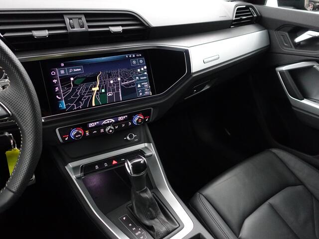 Audi Q3 35 TFSI S Line edition one Aut- Panoramadak, Carplay, Android Auto, Camera, Stoelverwarming