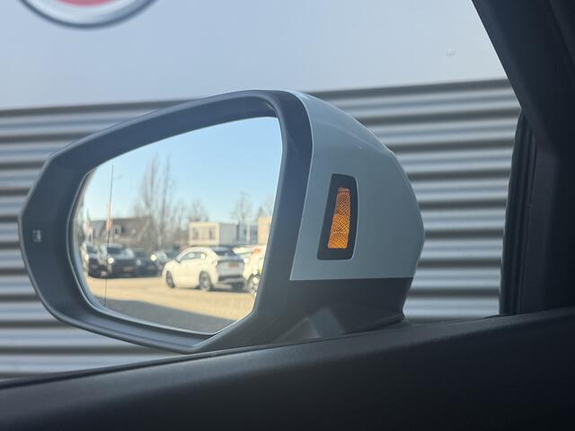 Audi Q3 45 TFSI e 2x S-LINE PHEV NAVI/CAMERA,LED