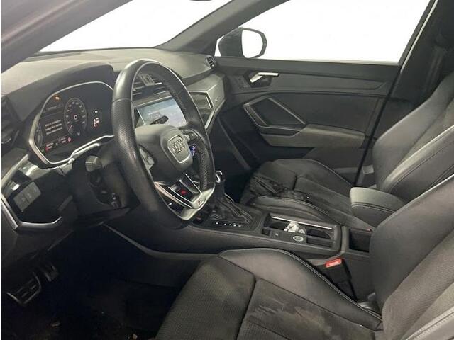 Audi Q3 Sportback 45 TFSI e Advanced Edition 245 pk S-tronic | Navigatie | Panoramadak | Parkeersensoren | Adaptieve cruise control | S-Line