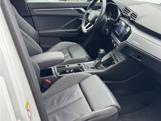 Audi Q3 Sportback 35 TFSI S Edition S line apple carplay panoramadak