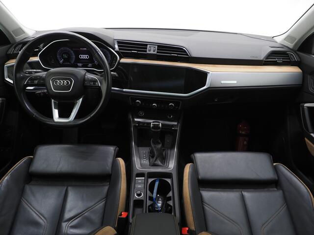 Audi Q3 45 TFSI e S-Line Edition Black | Panoramadak | Two Tone Leder | Sonos | Alcantara Design | Adaptive Cruise
