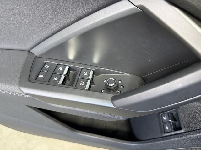 Audi Q3 Sportback 45 TFSI e S Edition Trekhaak Navi 360Camera Leer El.Klep 20" Sonos