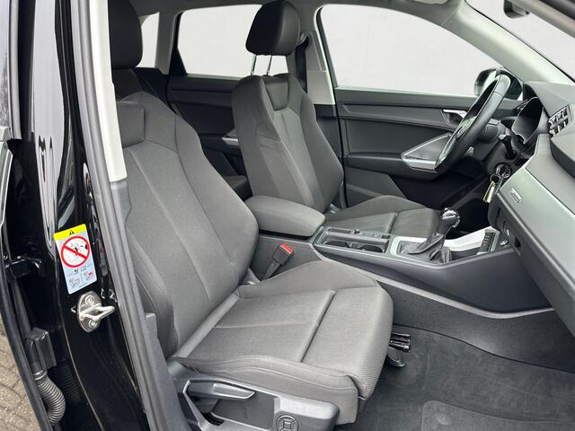 Audi Q3 35 TFSI Advanced / PDC / ECC / STOELVERWARMING / VIRTUAL COCKPIT