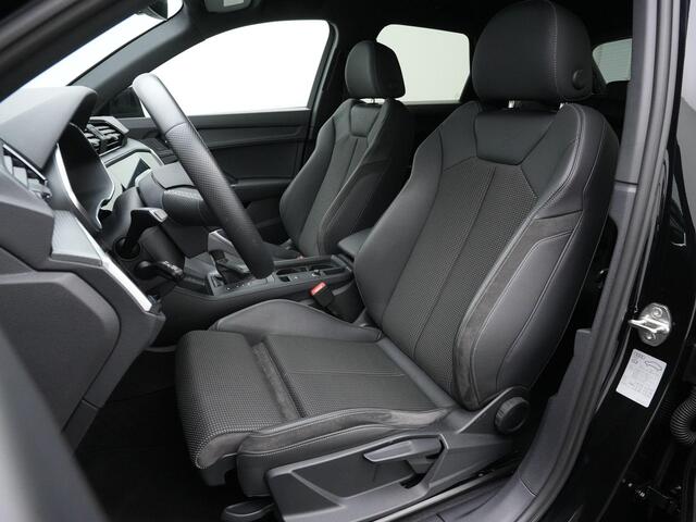 Audi Q3 45 TFSI e 245 pk S-Line | Stoelverwarming | Navigatie | Parkeersensoren voor/achter | Audi Drive Select