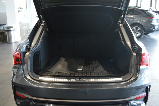 Audi Q3 Sportback 45 TFSI e S-LINE Black Style pano trekhaak 20 inch !!