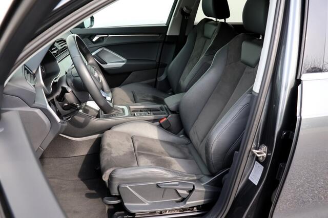 Audi Q3 35 TFSI S-Tronic S Line - 150 pk **Trekhaak / Carplay / Led / Camera