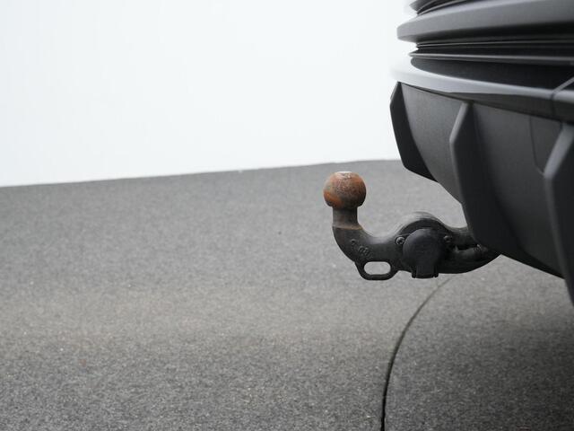 Audi Q3 Sportback 45 TFSI e S Edition / S-Line | Trekhaak | Elektr. verstelbare stoelen | Achteruitrijcamera | Dodehoek detectie