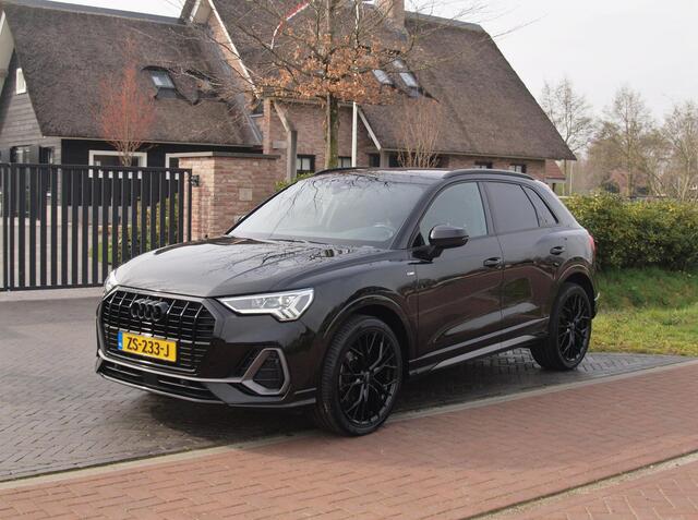 Audi Q3 35 TFSI S Line | Black Optic | Virtual Cockpit | Apple Carplay | NL-Auto | Automaat | 20 inch |