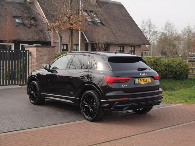 Audi Q3 35 TFSI S Line | Black Optic | Virtual Cockpit | Apple Carplay | NL-Auto | Automaat | 20 inch |