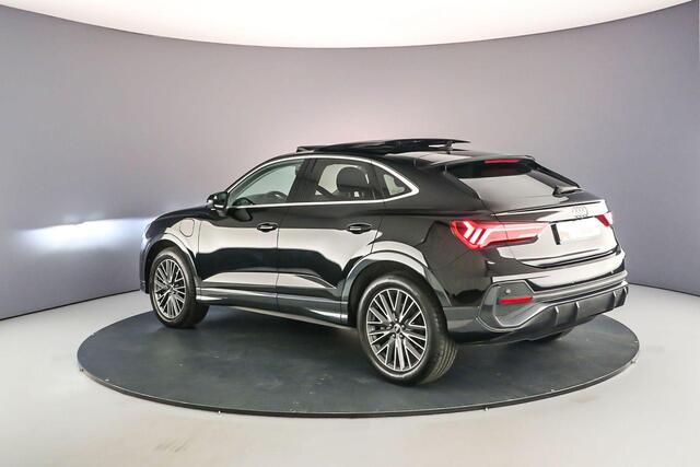 Audi Q3 Sportback 45 TFSI e Advanced Edition | Trekhaak | Pano | Matrix | ACC | Sonos | 19" | Memory | 360 Camera |