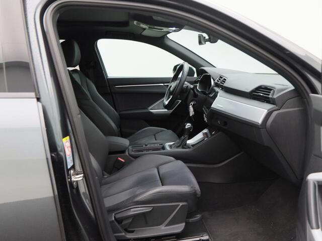 Audi Q3 Sportback 35 TFSi 150 Pk Automaat S-Line | Panoramadak | Camera | Stoelverwarming | Adaptive Cruise | Carplay | 19 Inch | 26.537 Km !!