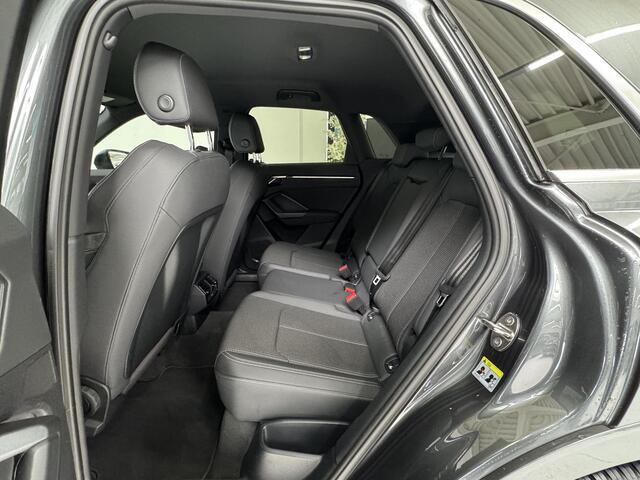 Audi Q3 35 TFSI Pro Line S | S-line | Camera | Navigatie |