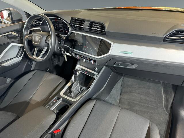 Audi Q3 45 245pk TFSI e Advanced edition Adaptive cruise control | MMI navigatie plus | Audi virtual cockpit