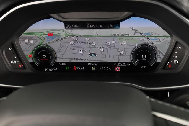Audi Q3 Sportback 45 TFSI e S-Line 245 pk Automaat (S-Tronic) | Navigatie | Panorama dak | Parkeersensoren | Achteruitrijcamera | Stoelverwarming