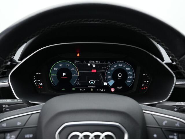 Audi Q3 45 TFSI e 245 pk S-Line | Achteruitrijcamera | Elektrische achterklep | Navigatie | Carplay | Audi Drive Select