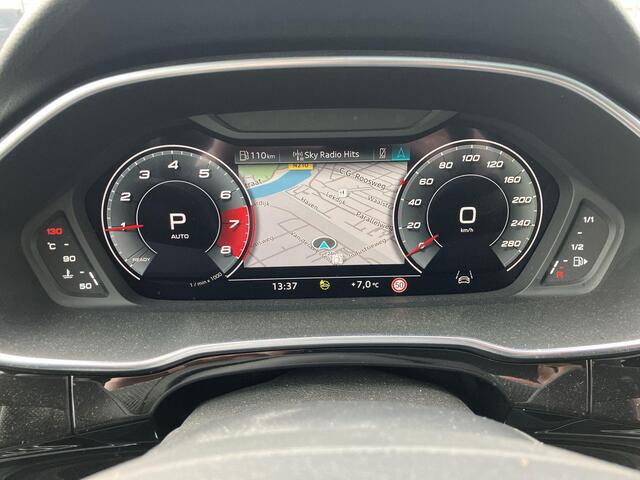 Audi Q3 Sportback 35TFSI/150PK S Edition · Panoramadak · Camera + Parkeersensoren · Apple/Android Car Play · Navigatie ·
