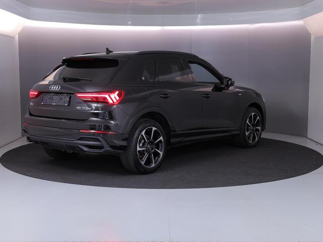 Audi Q3 45 TFSI e S edition 245 pk S-tronic | Navigatie | Parkeersensoren | Cruise control | LED koplampen | S-Line |