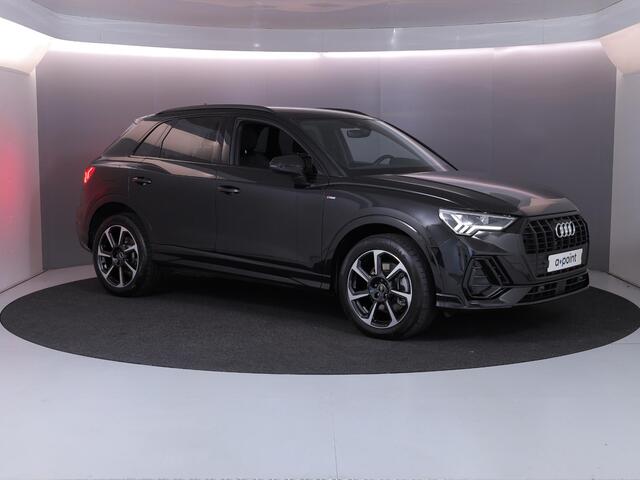 Audi Q3 45 TFSI e S edition 245 pk S-tronic | Navigatie | Parkeersensoren | Cruise control | LED koplampen | S-Line |