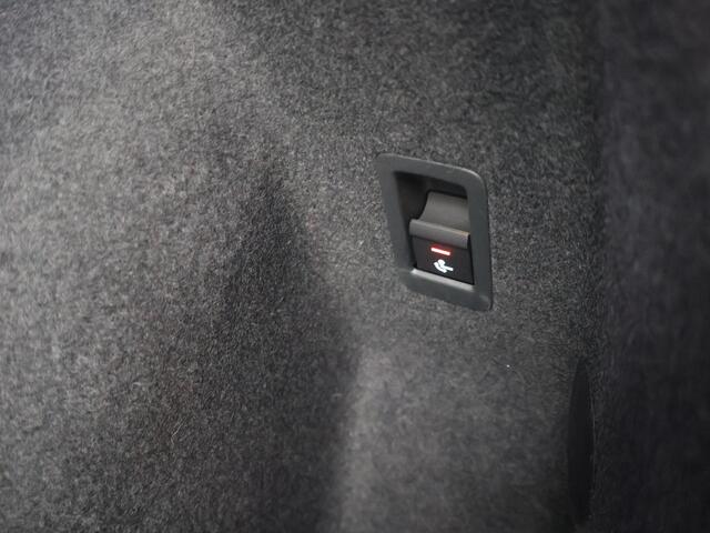 Audi Q3 45 TFSI e S EDITION DESIGN + SONOS AUDIO | SFEERV. | 360 CAMERA | TREKHAAK | 20 INCH | LEDER | ADAPTIVE CRUISE