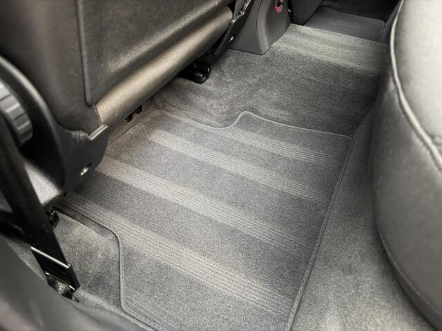 Audi Q3 1.4 TFSI Adrenalin 150 PK | S-Line | Park sens voor | Zeer weinig KM | NL Auto