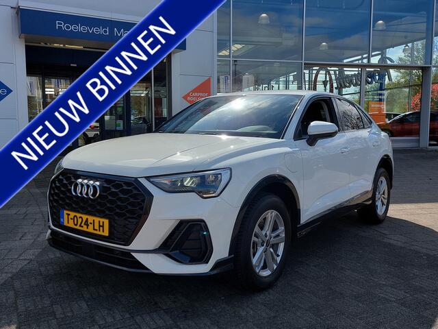 Audi Q3 Sportback 45 TFSI e Edition Plug-In Hybrid | Origineel NL | Apple Carplay+Android Auto | Clima | Adap.Cruise | Dodehoek+Rijstrook+Licht+Regensensor | Led Koplampen | Pdc V+A | Privacy Glass | 17''lm