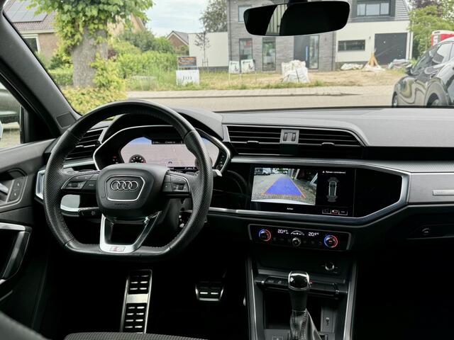 Audi Q3 35 TFSI 150PK S-Line Black Edition Camera Navi 20''