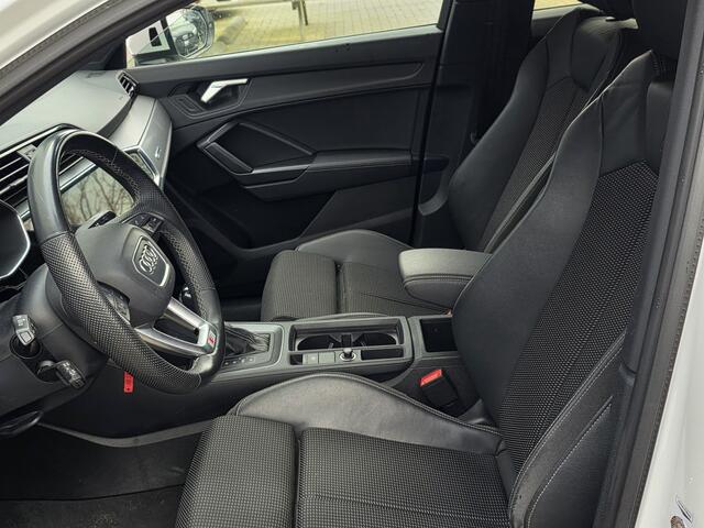 Audi Q3 45 TFSI e S edition + 3x S-LINE + LED + LM VELGEN
