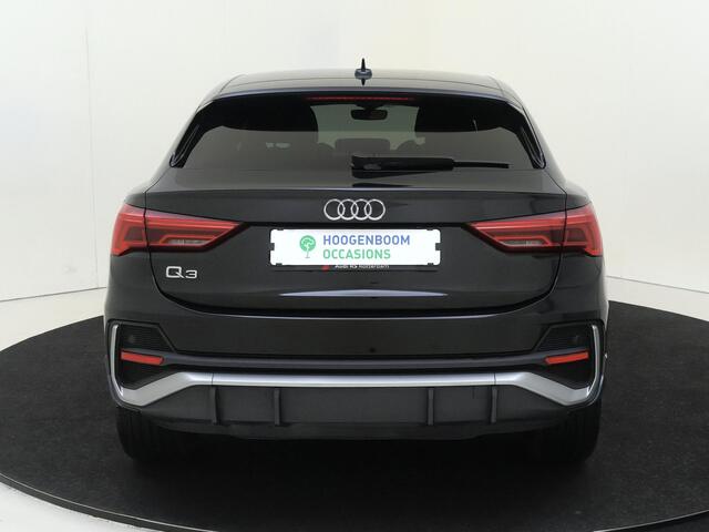 Audi Q3 Sportback 45 TFSI e S Edition | Dodehoek detectie | Sfeerverlichting | Navigatie Plus | Keyless | Adaptieve cruise control | CarPlay | Full LED verlichting |