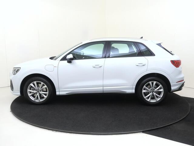 Audi Q3 45 TFSI e S edition | SoH 89% | Parkeersensoren | Cruise Control | Dodehoek detectie | Navigatie | Audi virtual cockpit | Bluetooth |