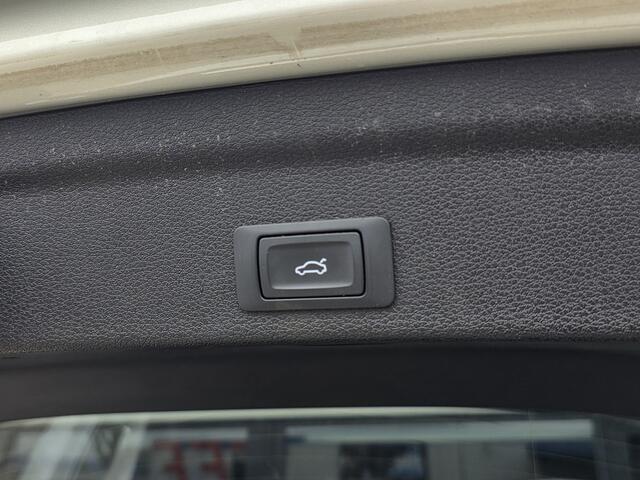 Audi Q3 Sportback 45 TFSI e S Edition + 3x S-LINE + CAMERA + LED + LM VELGEN