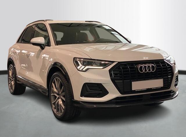Audi Q3 45 TFSI eHybrid 245pk PHEV S Line int. / 20 inch / Adaptive Cruise / Camera