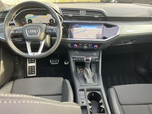 Audi Q3 45 TFSIe 180kW/245PK S Line · Panoramadak · Camera · Apple/Android Car Play · Drive select · Leder/stof