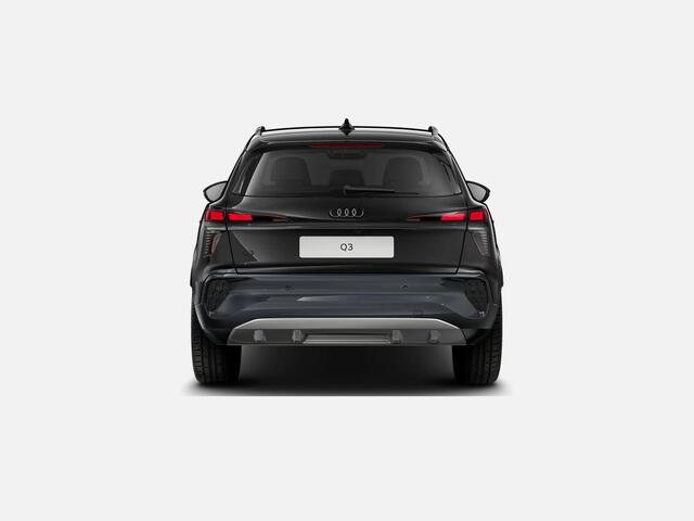 Audi Q3 1.5 200kW e-hybrid Advanced edition 272 pk Privacy glas · 19" LM Velgen · Exterieur in carrosseriekleur