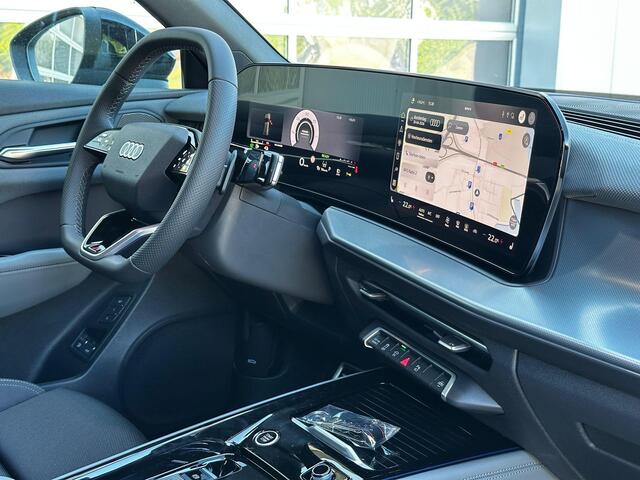 Audi Q3 S edition (A3) e-hybrid 200 kW / 272 PK SUV 6 ver | Memory Seats | Stuurwiel verwarming | Elektrische stoelen | Keyless Entry | Sfeerverlichting | LED |