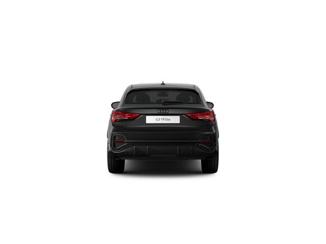 Audi Q3 Sportback 45 TFSI e S Edition | 245 PK | SoH 100% | Dodehoek detectie | Climate control | Cruise control | S line | Apple Carplay/Android Auto |