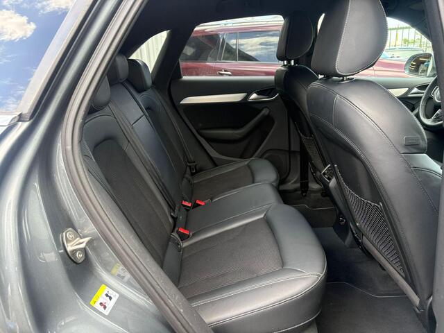 Audi Q3 1.4 TFSI CoD Sport S Line Edition Clima, stoelverwarming, cruise, pdc