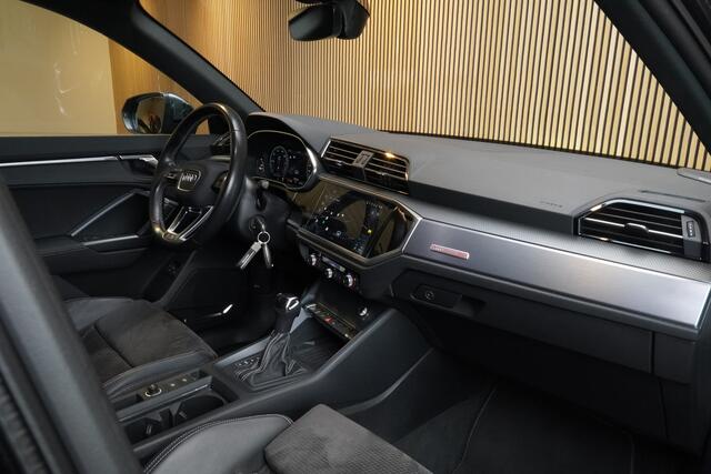 Audi Q3 45TFSIe/245pk S-Line Blackstyle|2021|Trekhaak|20"Blacktyle|Cruise+ACC|Optik Schwarz|PDC|B&O|Matrix LED|Blindspot|El. Achterklep