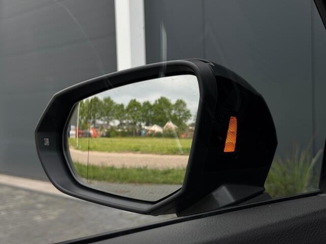 Audi Q3 35 TFSI 3x S Line PANORAMADAK NAVI LEDER LED SPORTVELGEN