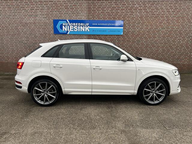 Audi Q3 1.4 TFSI S-Line Navi/20Inch/Led/Stoelverwaming