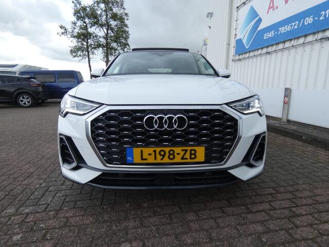 Audi Q3 35 TFSI S EDITION Automaat,Navi,Pano,Led,Leer