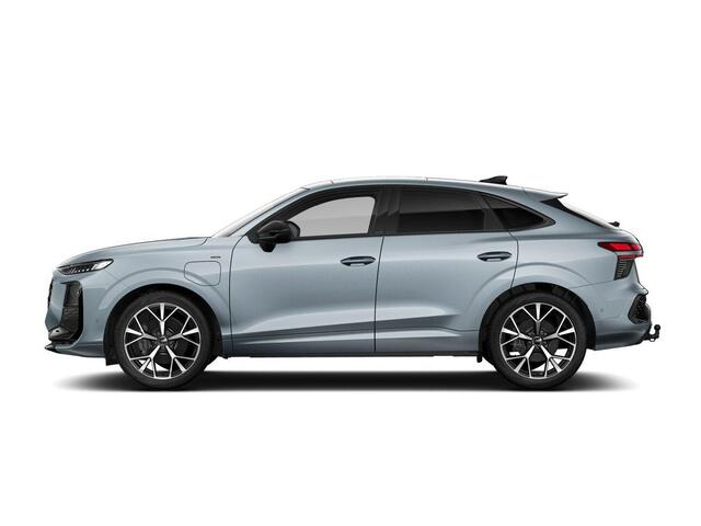 Audi Q3 Sportback S edition e-hybrid 272 PK Sportback Direct Leverbaar | Stoelverwarming | Tech Plus pakket | Sfeerverlichting
