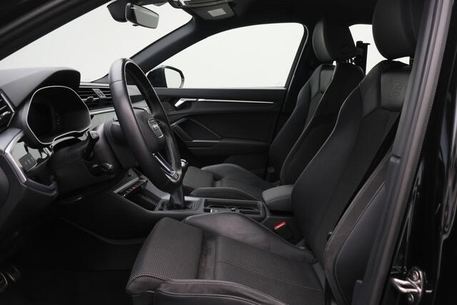 Audi Q3 35 TFSI S edition Eerste Eigenaar, Leder/Stof, Camera, Cruise, Apple Carplay, LED, 18''