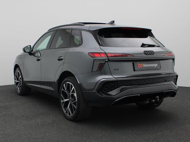 Audi Q3 1.5 200kW e-hybrid S edition 272PK S-Tronic Panoramadak, Trekhaak, Achteruitrijcamera, Stoel-Stuurverwarming, 20" LM Velgen, LED Plus, Elektr. Achterklep